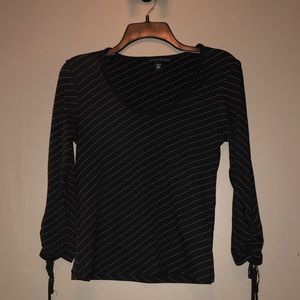 Black Top w White Pinstripes & Tie Accents